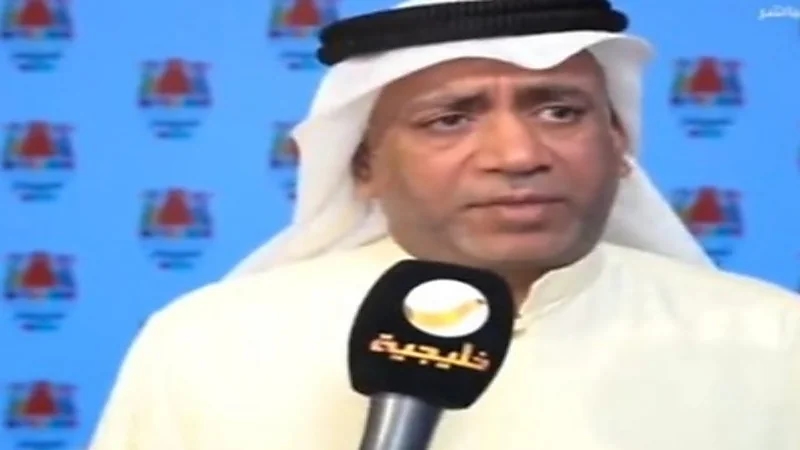 منى زكي تفاجئ جمهورها بإطلالة جديدة وزوجها يعلق:"سيدة في الأحمر"