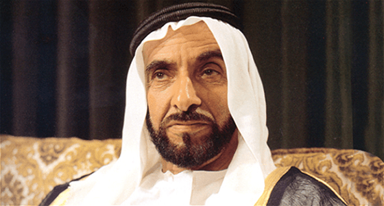 بالفيديو.. الشيخ زايد بلباس الإحرام متحدثًا عن علاقة المملكة والإمارات