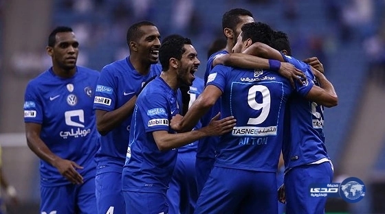 الشارقة الاماراتي يوقع مع اليوناني دونيس