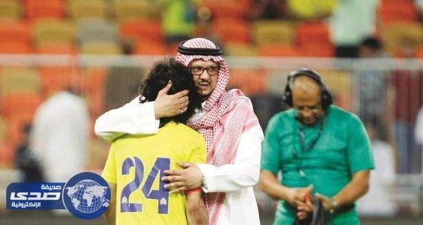 هجوم حاد ضد ألابا بعد اختياره لميسي كأفضل لاعب بالعالم