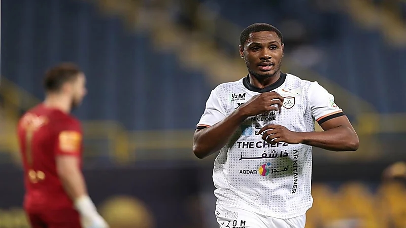 مدة غياب مهاجم الشباب "إيجالو" عن الملاعب  