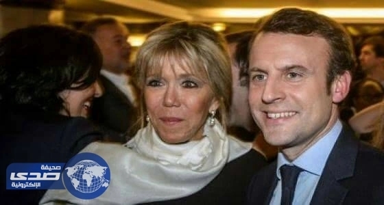 قصة حب الزوجان إيمانويل وبريجيت ماكرون تستكمل فصولها في الإليزيه