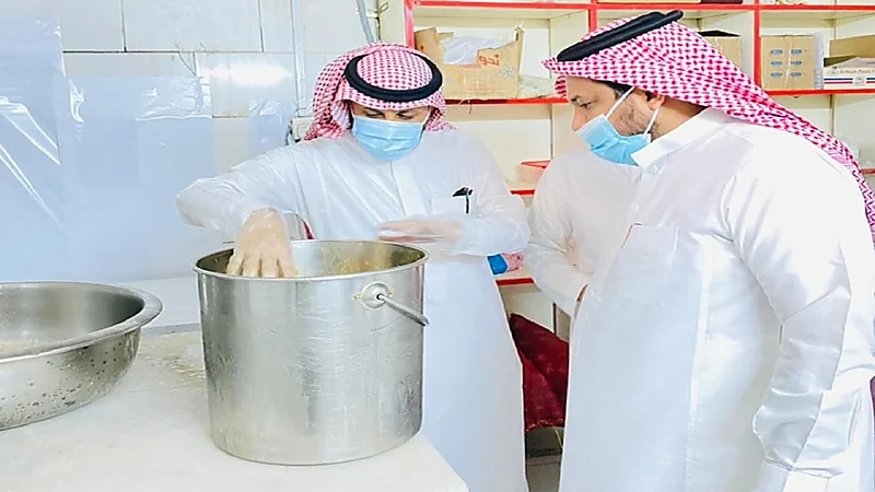 بالفيديو .. زوجة بايدن ترتكب خطأ لفظي في مؤتمر صحفي