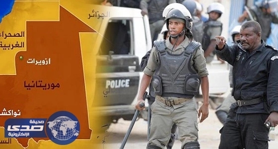 فيديو مروع لمعلم يجلد طلابه بأرض الطابور بوحشية