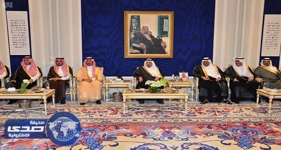 صور| أمير الرياض يستقبل الأمراء ومسؤولي التعليم وعدد من المعلمين والطلبة