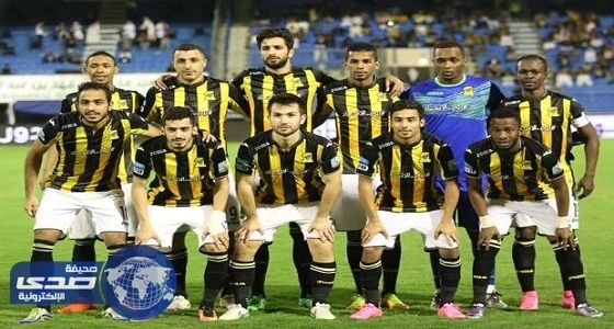 إطلالة مثيرة لـ " أمل العوضي " في ثاني أيام العيد