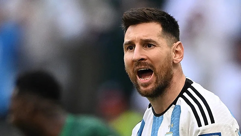 "ميسي": طفلي بكى بعد خسارتنا أمام الأخضر