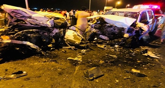 بالصور.. وفاة وإصابة 5 أشخاص في حادث مروري مروع بطريق العرضيات