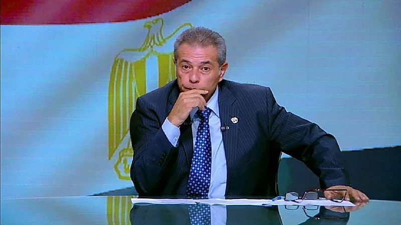 توفيق عكاشة يلجأ لبيع "شوك وملاعق" بسبب ضائقة مالية
