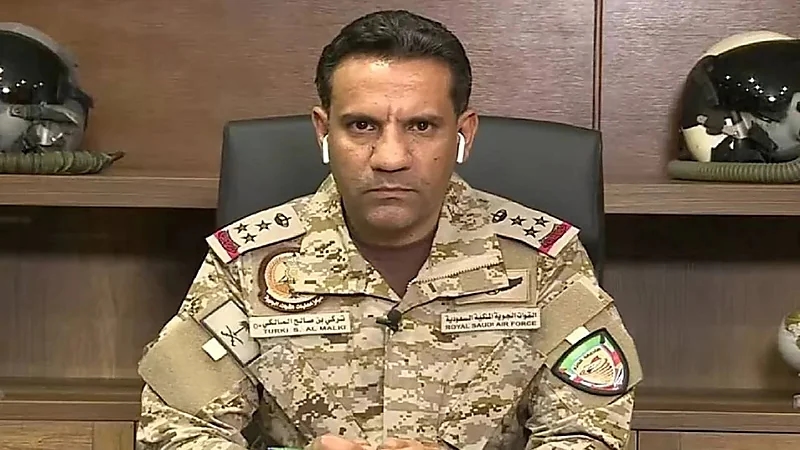 التحالف يطالب المدنيين باليمن بعدم الاقتراب من المواقع المستهدفة