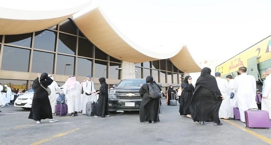 ثلاث فتيات يتسببن في تأخير إقلاع 3 رحلات بمطار جدة
