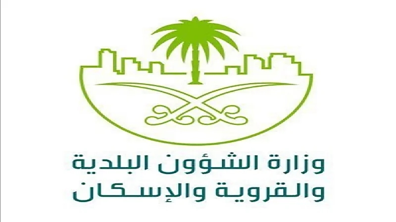 النفط يصعد 2 % وسط بوادر على تقلص المعروض