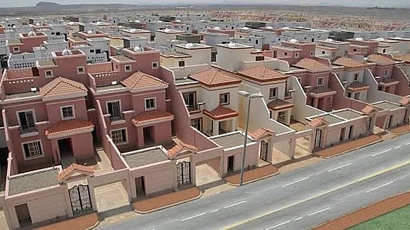 بالصور..اب يترك وظيفته المرموقة ليصنع ذراع اصطناعية لطفله