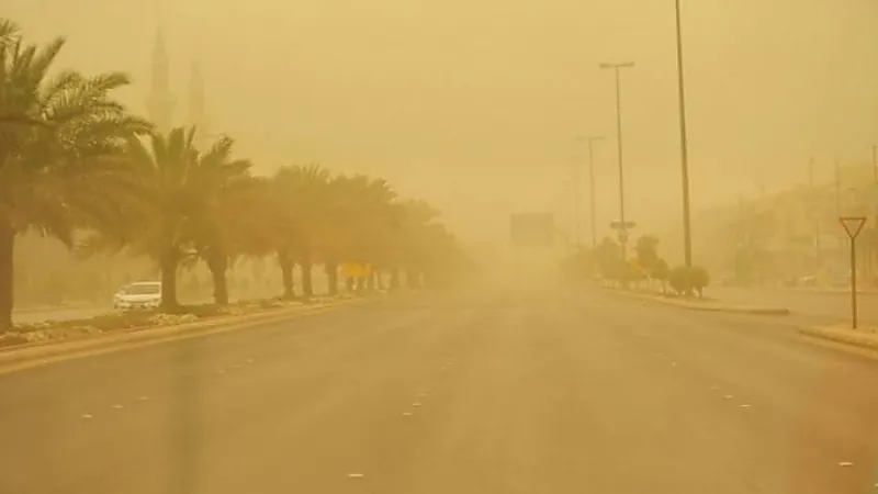 ‏"الدفاع المدني" يوضح إرشادات عند هبوب الرياح والعواصف الرملية