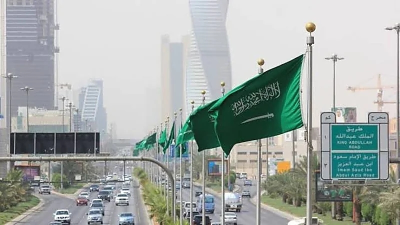 تمديد فترة التقديم على خدمة صلاحية تأشيرات الزيارة آليًا