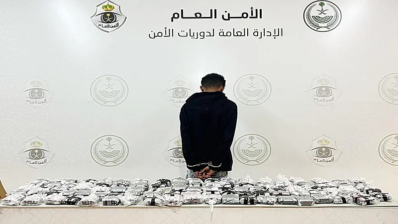 القبض على شخص بحوزته 7 آلاف قرصًا خاضعًا لتنظيم التداول الطبي في بيشة
