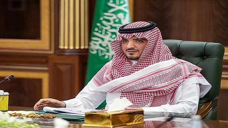 وزير الداخلية يبرز مزايا برنامج شريك السعودية للقطاعين العام والخاص