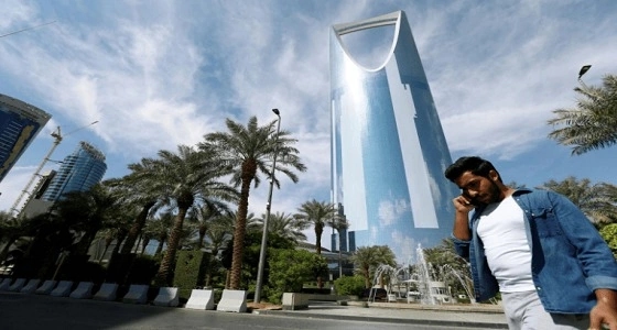 بعد تشجيع الاستثمار الأجنبي .. " آبل " و " آمازون " بالمملكة قريبا