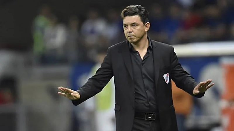 مدرب أرجنتيني مرشح لتدريب الهلال بعد رحيل رازفان
