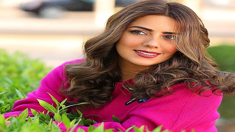 وفاة والد الفنانة هيا عبدالسلام