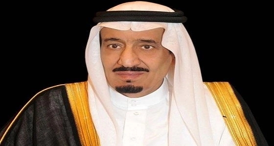 خادم الحرمين يتعهد بتشييد استاد لكرة القدم في العراق