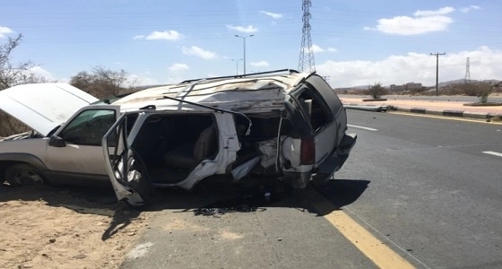 حادث مروري مروع بطرق أحد رفيدة.. والعناية الإلهية تنقذ السائق