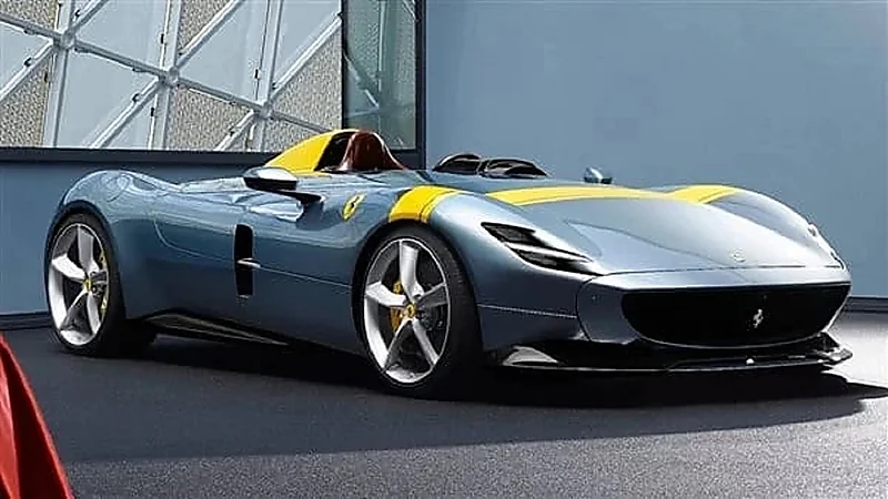 أبرز مواصفات وسعر سيارة فيراري مونزا SP1