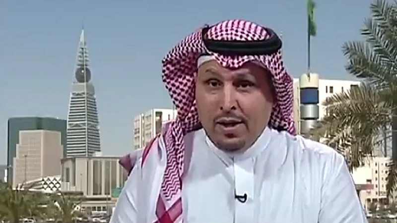 رئيس بنك يتبرع بثلث أسهمه لمساعديه