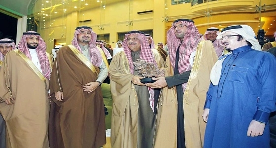 تتويج "طلاب الخالدية" بكأس "بطولة سلطان" العالمية