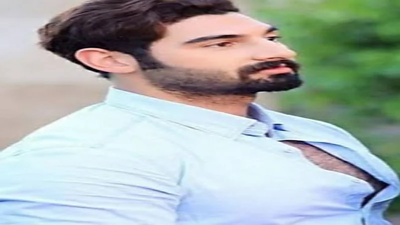 أحدث ظهور لعارض الأزياء فيصل الفيصل بعد غياب دام عامين 