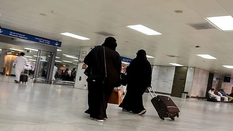"هل يسمح نظام الأحوال الشخصية الجديد بسفر الزوجة دون إذن؟".. مسؤول يجيب