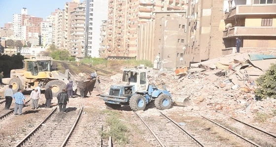 بالصور.. الإسكندرية تستيقظ على كارثة وإخلاء سكان منطقة بالكامل