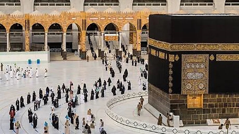 تفاصيل أول رحلة عمرة برية من الأردن إلى السعودية بعد أزمة كورونا