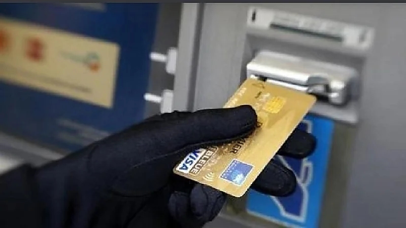 ضبط 10 باكستانيين ادعوا أنهم موظفون في بنوك سعودية لسرقة العملاء