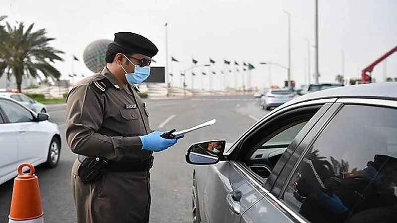 هل يمكن نقل ملكية السيارة عبر أبشر.. المرور يجيب