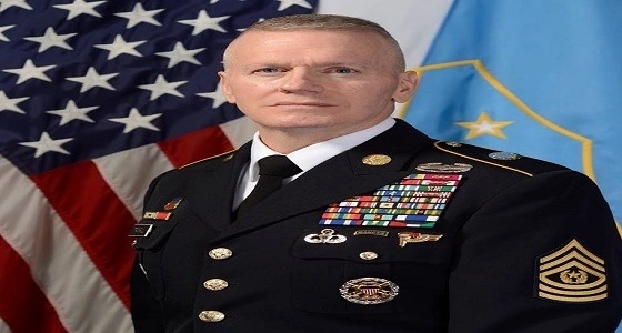 ضابط أمريكي مهددا داعش: إما الاستسلام أو الموت
