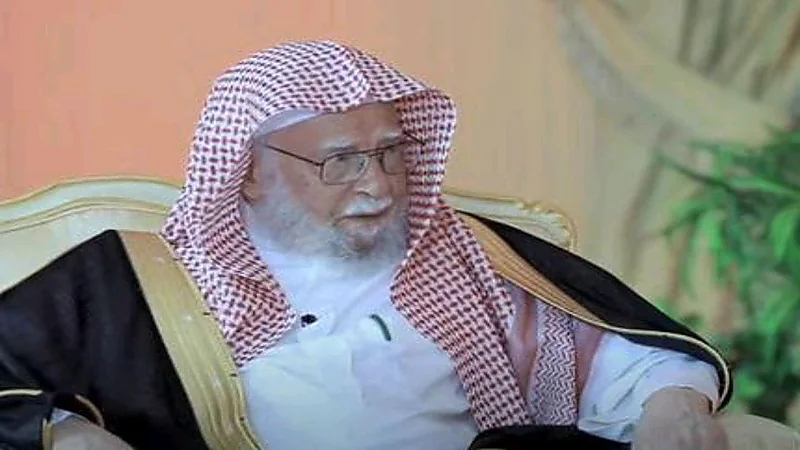 بالفيديو.. ردة فعل الملك عبدالله حينما وجد كتبًا تهاجم المملكة في إيران
