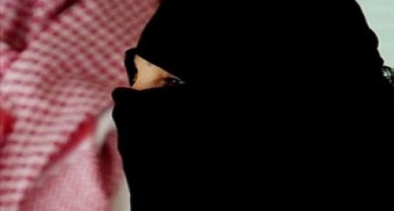 " العدل " توضح الحكم القانوني لإجبار المرأة على العيش في بيت رجل