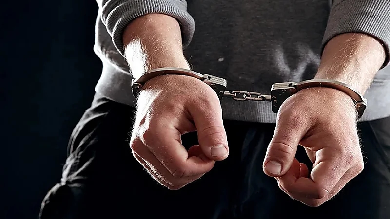 اعترافات صادمة للعامل المتحرش بفتاة في مطار القاهرة
