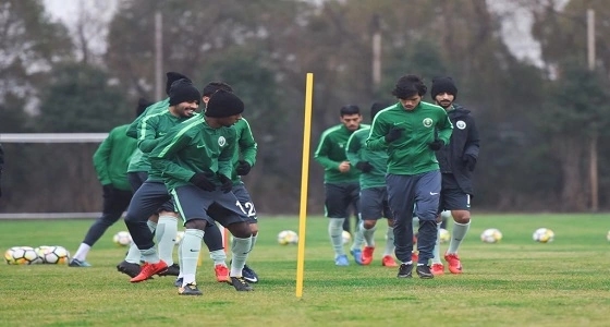 بالفيديو.. الأخضر الأولمبي يواصل استعداده لكأس آسيا تحت زخات المطر