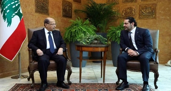 بالصور.. تعرف على سبب انتعال " الحريري " لحذاء أكبر من قدمه