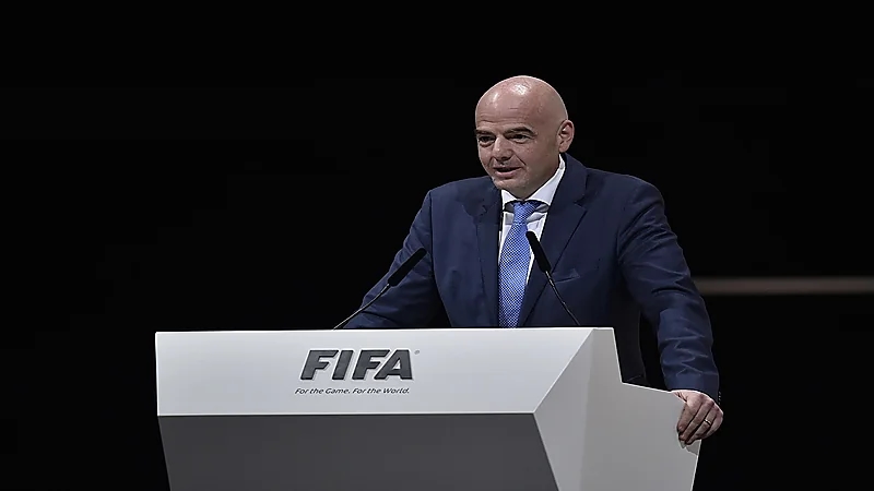 إنفانتينو: نرفض إقامة دوري السوبر الأوروبي والأندية المشاركة ستتحمل العواقب