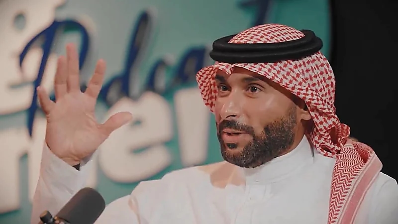 يزيد الراجحي يروي قصة زواجه فجأة وهو بعمر الـ40 .. فيديو