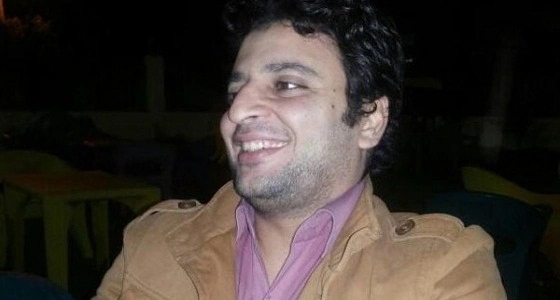 تفاصيل طرد " مصري " من منصبه بسبب ارتداءه " جينز "