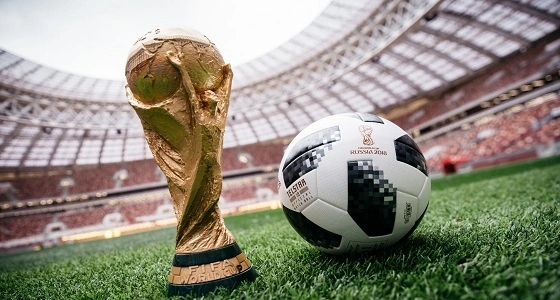 سبب إرسال كرة مباراة الأخضر وروسيا إلى الفضاء