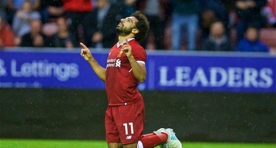 رسالة ذهبية من مصري إلى محمد صلاح تسحر القلوب وتلفت الأنظار