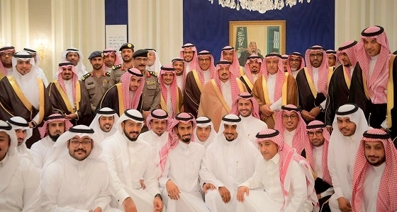 بالصور.. الأمير فيصل بن بندر يستقبل الجهات المشاركة في فعاليات عيد الفطر