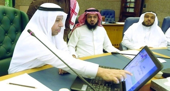 " جامعة الملك بن عبد العزيز " توضح هدف البوابة الإلكترونية للمنح الدراسية