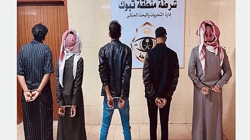 القبض على 5 أشخاص ظهروا في مقطع فيديو إثر مشاجرة جماعية بتبوك
