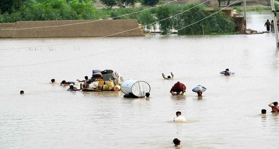 الفيضان يتسبب في حبس 8 رجال بكهف لأيام بسويسرا